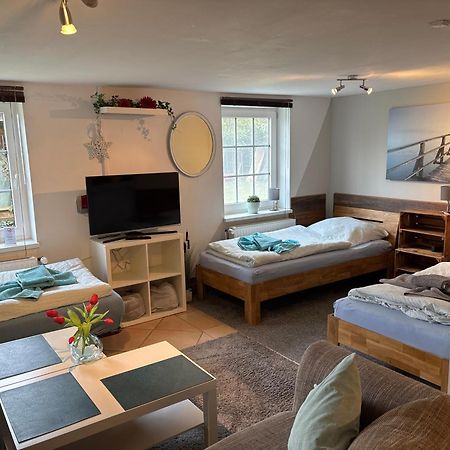 Ferienwohnung Schmidt Rosengarten  エクステリア 写真
