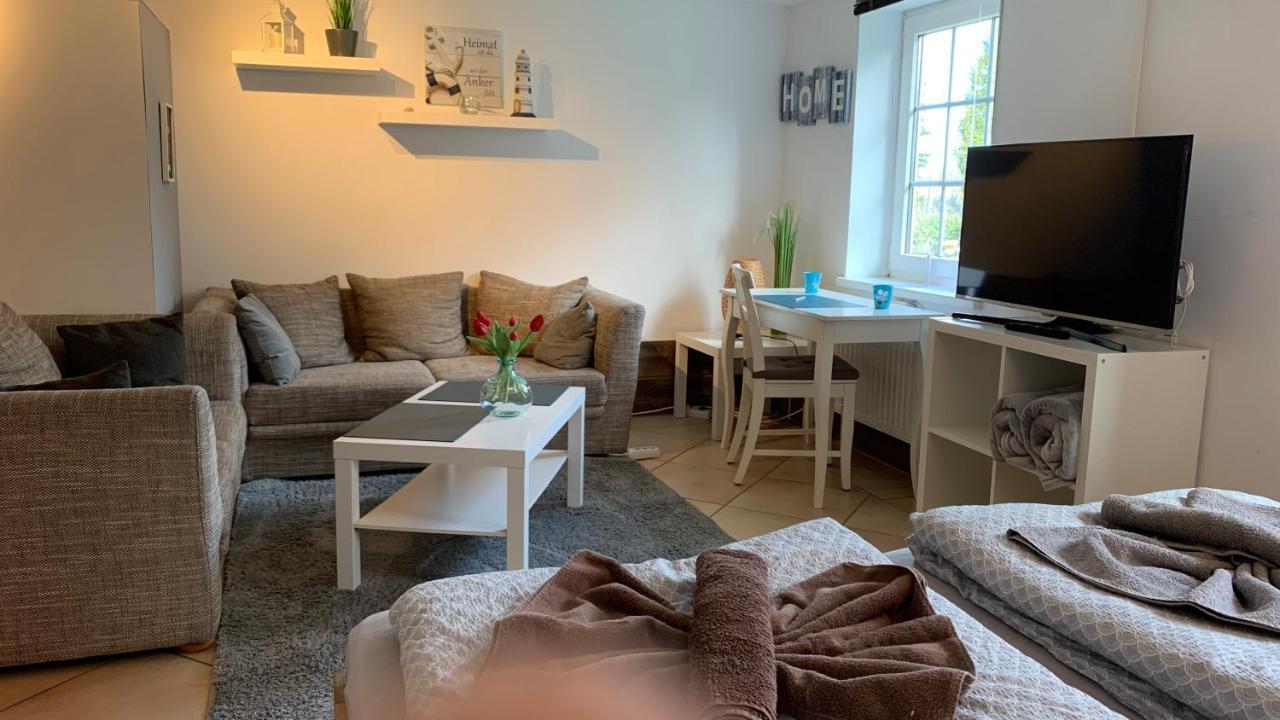 Ferienwohnung Schmidt Rosengarten  エクステリア 写真