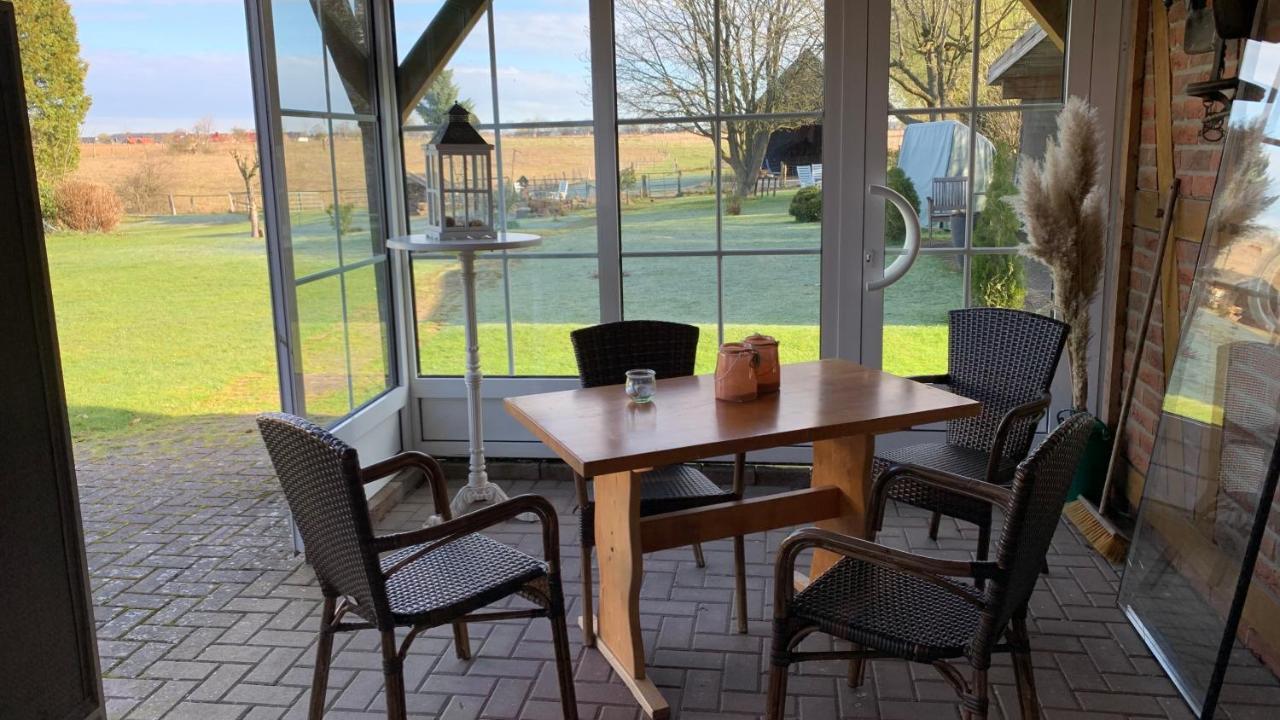 Ferienwohnung Schmidt Rosengarten  エクステリア 写真